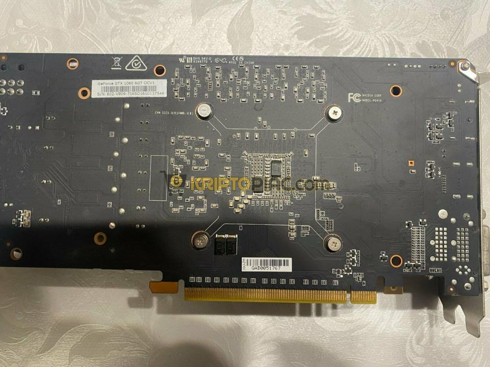 GIGABYTE GeForce GTX 660 Ti 2Gb (GV-N66TOC-2GD) Videókártya, GPU - 6/6