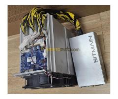 ANTMINER Z15 420Ksol bányászgép