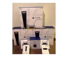 Sony playstaion 5 comes with 2 wireless controllers and free 5 game disk