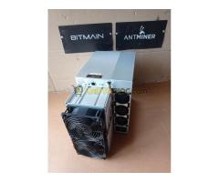 Bitmain Antminer S19 90 Th 3000 watt eladó