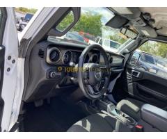 Selling My 2020 Jeep Wrangler Unlimited Sport S 4WD - Kép 4/4