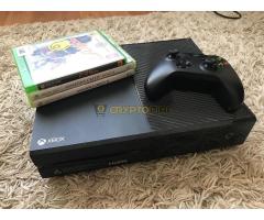 Xbox One 500GB + L.A. Noire, Assassins Creed 3, Rouge